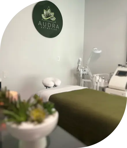 Audra Esthetics Spa - Beauty Center Specialists in facial services, massages, manicures, pedicures, and more. We make you feel beautiful every day, ensuring satisfaction with our services.